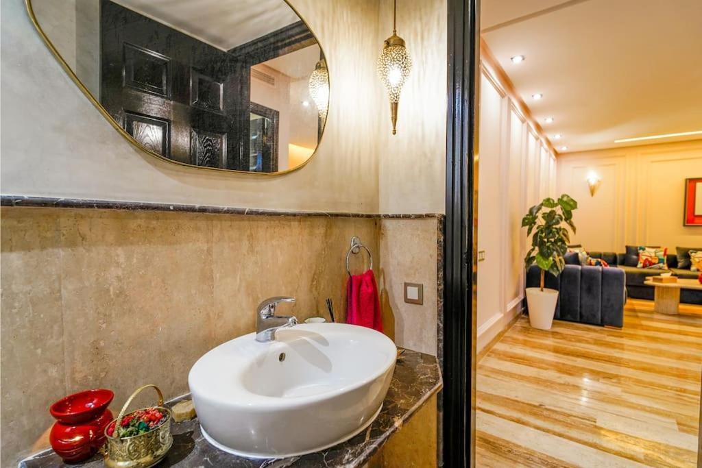 Appartement Darsublime Au Coeur De Marrakech Jacuzzi Prive *
